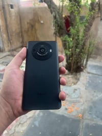 شارب أكيوس R8 Pro • سناب دراجون ٨ جن ٢ • كاميرا لايكا ١ إنش