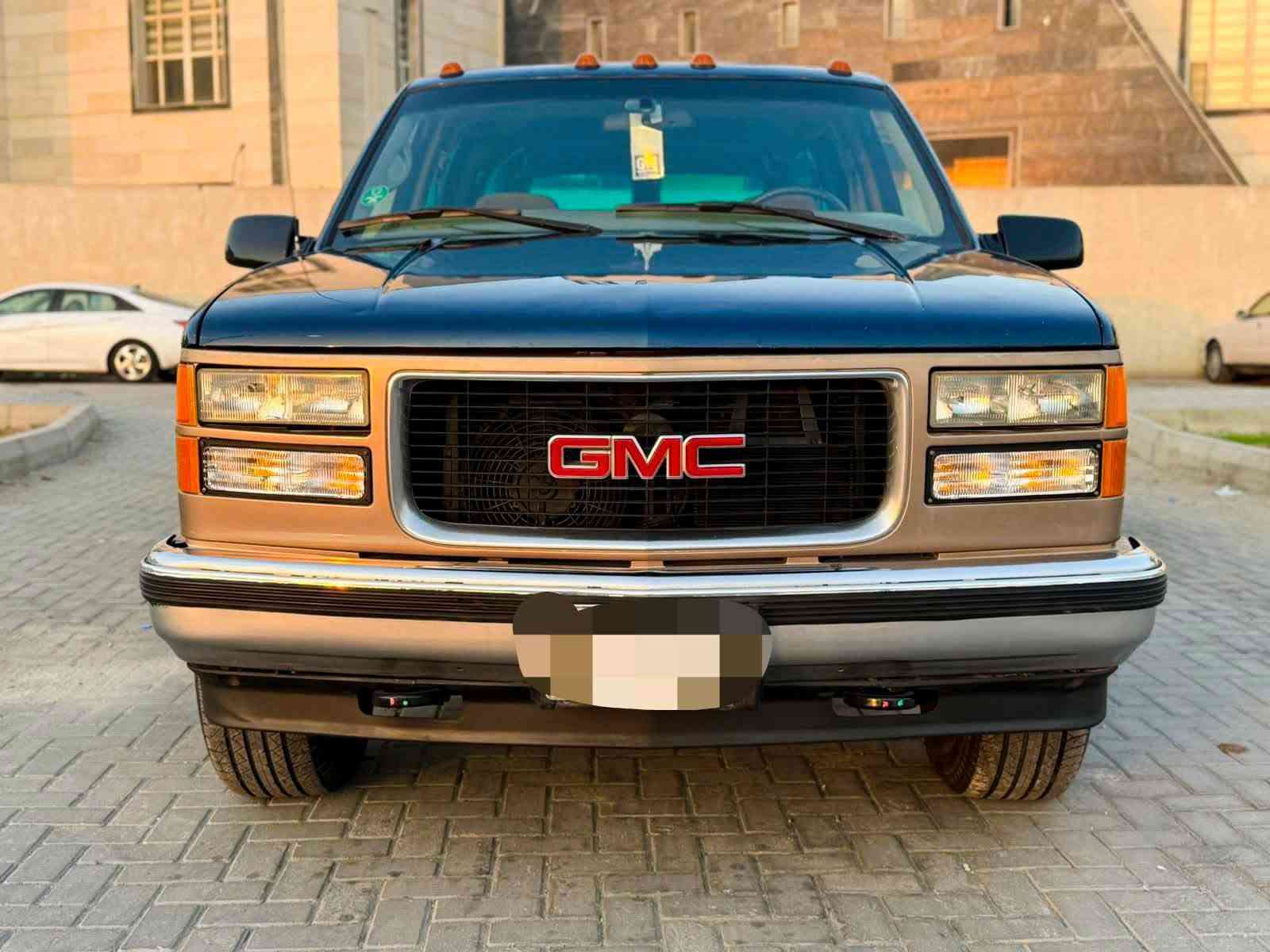 السعر 95 قابل للتفاوض للاستفسار الاتصال على الرقم ***********

نص مكتوب في الصور:
- جمسي 99 اصل مسجل 95 كفاله عامه فحل 8 ستدات مكينه 454نوزل گير 1000 جاهزه للأخير تخم تاير برجستون تخم بلك تخم نوزل تخم واير فيتبم وعبوه جديده عنبار وجهاز الفينيه حداديه امامي خلفي جديده توني مبدلها تبريد ثلج تدفئه كهرائيات 100% رقم بصر ه انگليزي بسمي هزه جديده سنويه ل28 منظومة زنون عالي ناصي