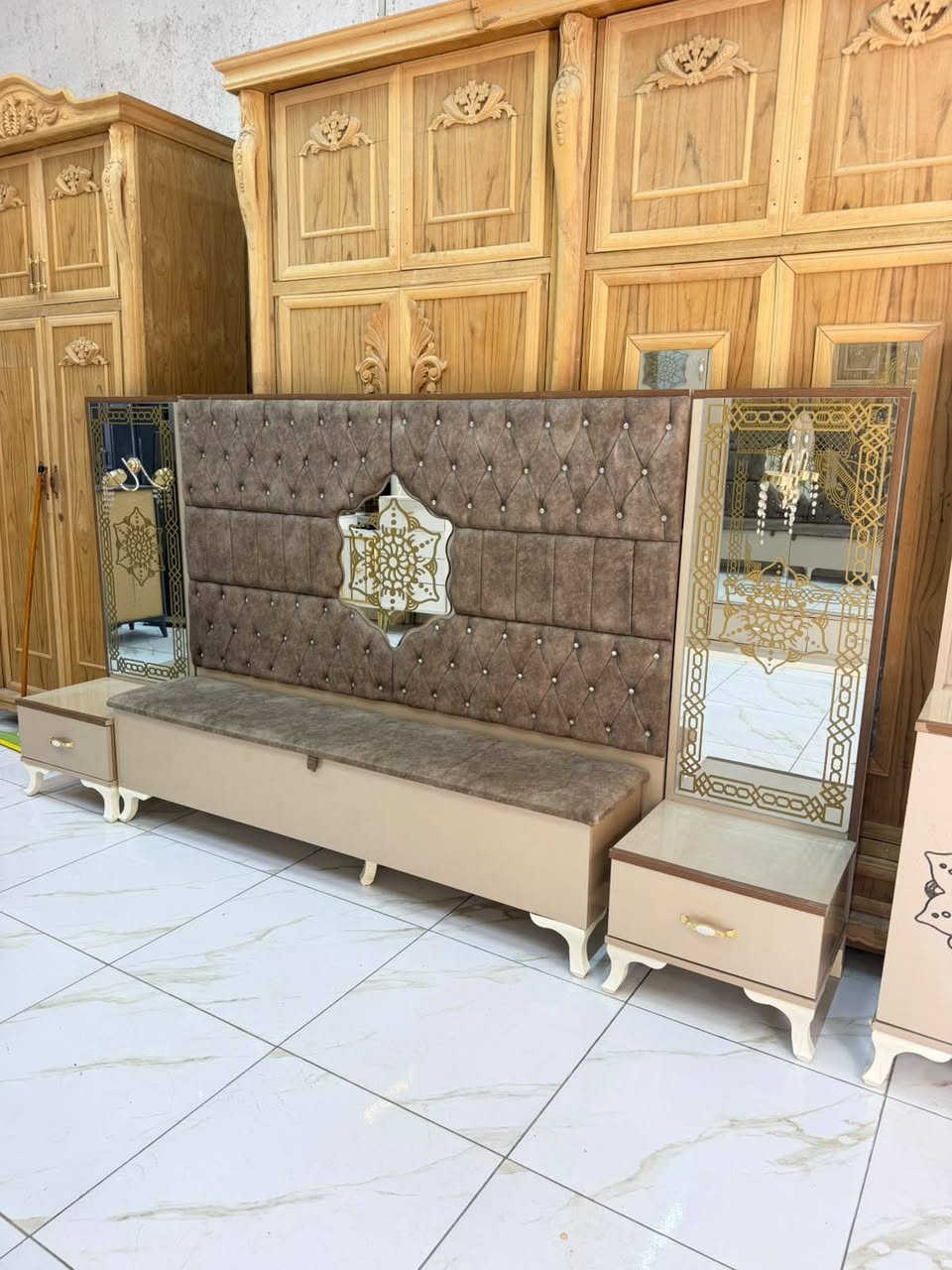 🔥 غرفة تركية مستعملة 10 قطع 🔥

✨ كنتور إضافي
✨ لون مميز
✨ نظام أبواب
✨ سكك هايدروليك
✨ كوالتي عالي
✨ مرتبة وتستاهل 👌

💰 السعر مليون / 950 ألف قفل

🚛 النقل والشد داخل بغداد مجاناً

📍 معرض فتاح الجبوري 
الثقة والمصداقية عنواننا 🤝
