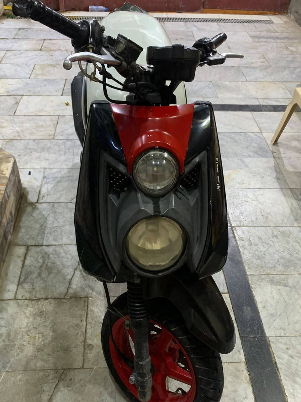 سلام عليكم
سكنس جبلي مفتوحه ولفات دراجه نظيفه كلشي شغال 
عوزها بك لايت سعر 700وبيها مجال مكان ناصريه مركز 
    
                          ***********
