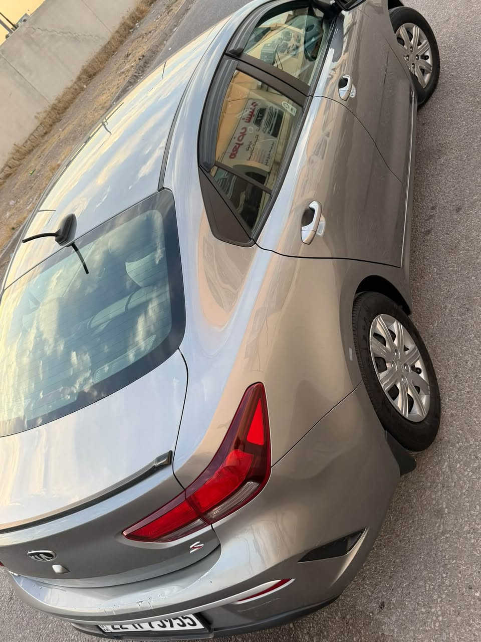 ريو موديل ٢٠٢١ محرك دوش ماشي ٨٠ ميل فقط بوند صبغ بدون اي دواخل ولا لغود سيارة جاهزة كلو جديد حت تايرات وطخم هزة سنوية كلو جديد عنوان موصل الاخاء السعر ١١٨ بي مجال *********** السيار شاشة كبيرة فئة ال s
