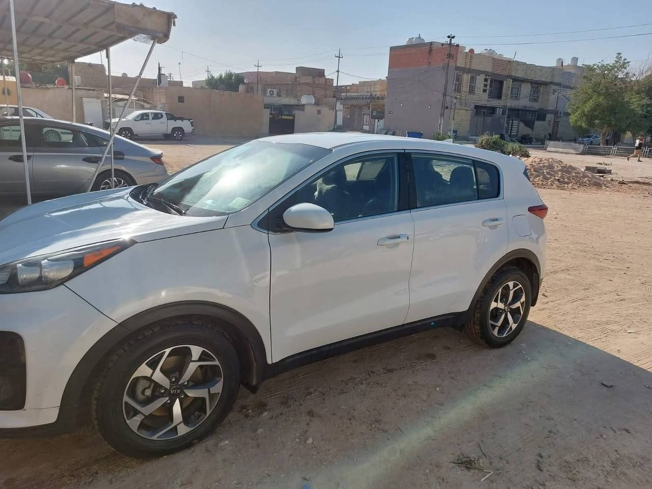 كيا سبورتج 2020
مكينه 2400
امريكي بدون لغود شاصيه نظيف 
بنيد تبديل  
جاملغ بارد صوب الراكب 
ماشي ١٣٨الف 
تخم تايرات جديد 
***********
***********
