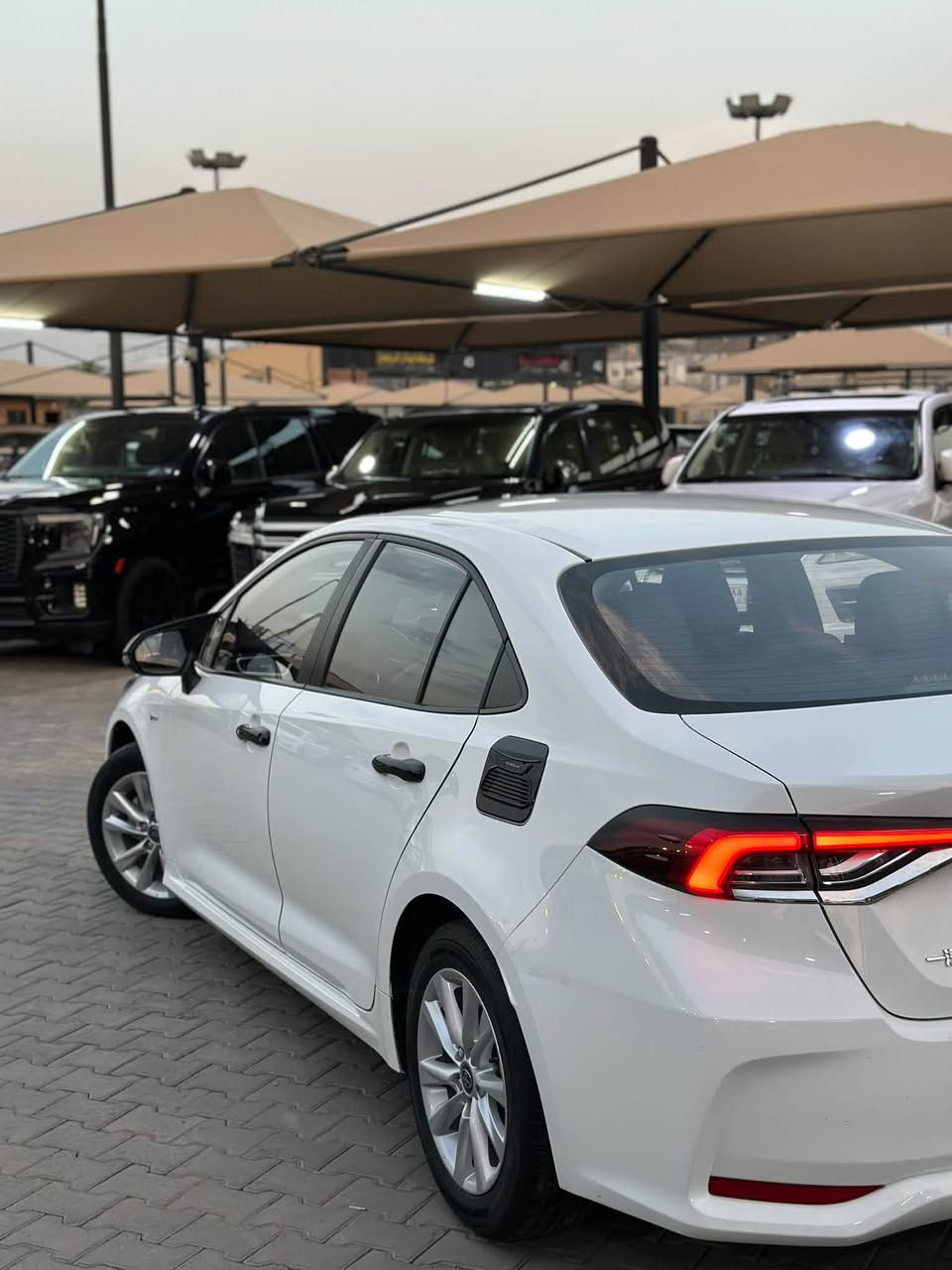 🚘 تويوتا كورولا | موديل 2025
🔥 نظيفة جداً – مكفولة – ممشى قليل

⚙️ المواصفات:

▪️ محرك 4 سلندر 1.8 لتر هايبرد 

▪️ قوة 132 حصان

▪️ عزم 174 نيوتن

▪️ قير CVT أوتوماتيك

▪️ دفع أمامي FWD

▪️ 5 مقاعد

▪️ جنوط ألمنيوم

▪️ شاشة وسطية 8 إنچ

▪️ 6 سماعات

▪️ Bluetooth + USB

▪️ كاميرا خلفية

▪️ حساسات اصطفاف

▪️ مثبت سرعة

▪️ تحكم ستيرن

▪️ نوافذ كهربائية

▪️ سنتر لوك

▪️ تشغيل بصمة/زر تشغيل حسب الفئة

▪️ تكييف

▪️ إضاءة LED

▪️ مرايا كهربائية مع إشارات انعطاف

▪️ ABS مانع انغلاق الفرامل

▪️ VSC نظام الثبات الإلكتروني

▪️ مساعد صعود المرتفعات

▪️ نظام مراقبة ضغط الإطارات

▪️ وسائد هوائية

▪️ أنظمة Toyota Safety Sense حسب الفئة 

📌 الموديل: 2025

📌 الممشى: 31,000 كم

✅ مكفولة

💰 السعر: 24,750,000 دينار

📍 كربلاء – مدينة المعارض النموذجية

🏢 معرض الجزائري | رقم المعرض 23

للاستفسار والطلب الاتصال ***********

#معارض #كربلاء #بيع #شراء #السيارات
