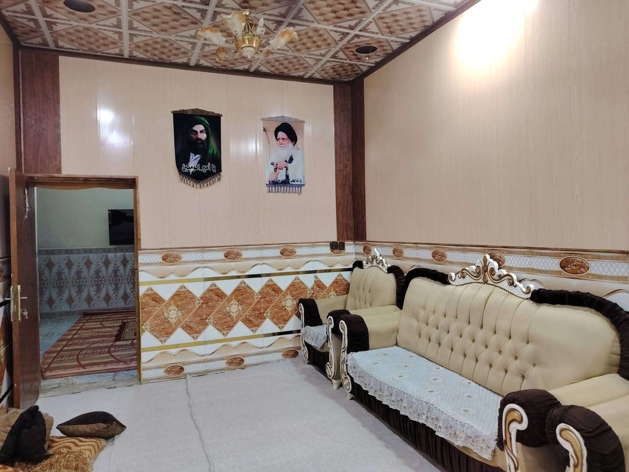 🏠  دار للبيع
📍 الموقع: حي الحسن العسكري / حي لازم (الدوانم)
📐 المساحة: 105 م²
📜 السند: 25 زراعي

✨ مواصفات الدار:
▪️ ديوانية
▪️ مطبخ
▪️ صالة مفتوحة
▪️ غرفة في الأرضي
▪️وغرفة فوك بحاجه الى أبياض مع ارضيه يعني فقط ملبوخه

💰 السعر: ٥٠ مليون

📞 للاستفسار والاتصال:
***********
