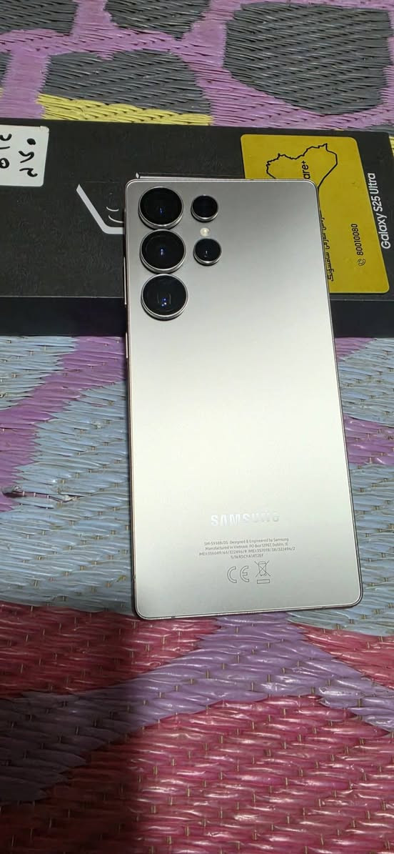 للبيع: S25 Ultra
الجهاز مكفول من الشخط 
المواصفات:
الذاكرة 512GB
اللون تيتانيوم المرغوب
شرق اوسط شريحتين
الكارتونة وغراضه كاملة (كيبل اصلي وكالة)

وحش التصوير:
200 ميكا كاميرا اساسية 
 50 ميكا عدسة عريضة
  زوم 50 ميكا 5X 
 زوم 10 ميكا 3X
تصور 8K وتقرب 100 مرة والصورة تبقى حادة
سيلفي 12 ميكا

المواصفات:
شاشة 6.9 داينمك اموليد 2X
معالج Snapdragon 8 Elite
12 رام
5000 بطارية
ت***********
*مكان: السماوة*قضاء الرميثه 
*السعر: 1400 مجال قليل
يشهد الله ماخذه نقد 1720
قبل شهرين
