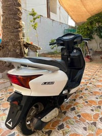 ليد • مفتوحه • نضيفه