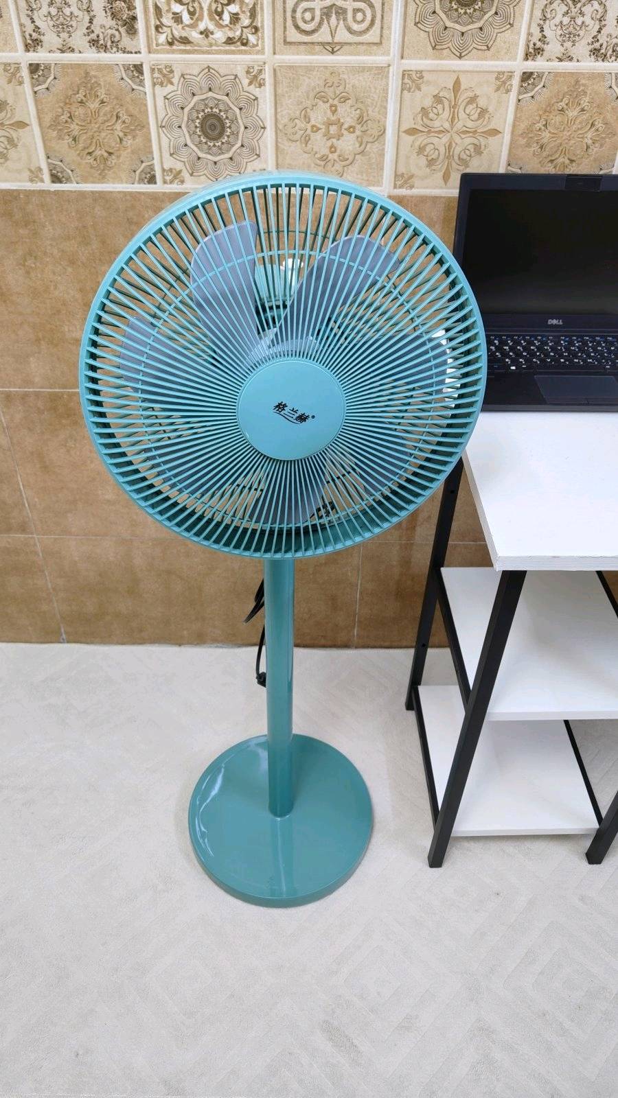 ٧٠ واط • ٧ ريش • ١٠٠ سم