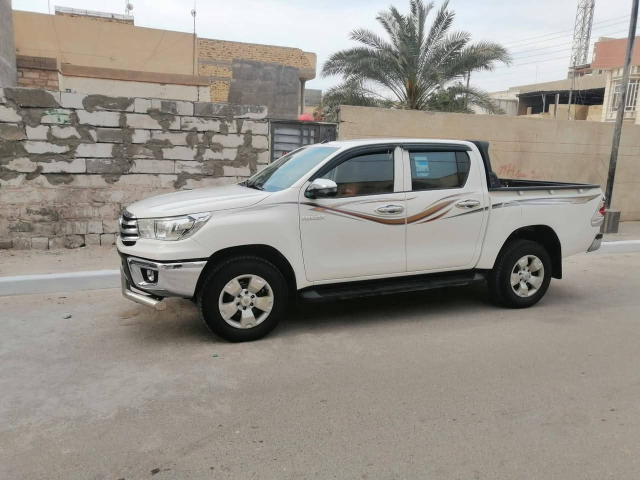 السلام عليكم تويوتا  هايلوكس كاز اوتماتيك مديل 18 كفال كفال عامي الجديد محرك كيره نعم من الله
سنويه 28 بسم شركه تريد تحويل تريد وكاله تخم تاير جهاز العنوان البصره راسلني وطيك سعره ***********
