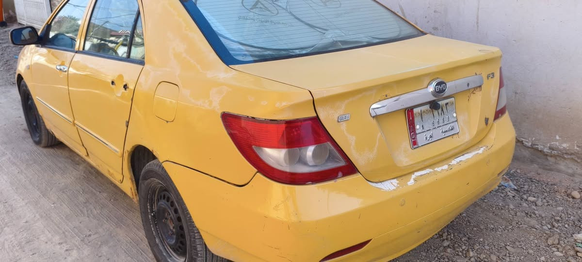 سلام عليكم BYD F3 2011 رقم قادسية مصفره هيئه وغرامات سنويه بعدلها سنتين السياره لا ضربه ولا تبديل بيها خياسات دوس وأطراف بيبان + بيها جراد جماعه البي واي دي يعرفون البي واي دي كله يجرد السياره محرك وكير وتبريد (لانسر) اكرر (لانسر) مو صيني البلادي ( لانسر) هاي ثالث مره أعيدها وعوزها دبلات خلفيه .... السياره حساس خلفي فتحه بيها سماعات بايونير وزنون LED عالي وبيها كامره حوادث 4k مشتريها ب150 الف تريد اخذها تريد احسبها وي فلوس السياره وكلشي بسعره + سعرها 42 وبيها مجال رقمي ***********
