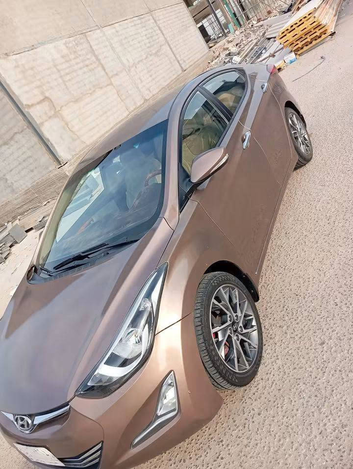 السلام عليكم انتره خليجي موديل 2016رقم قادسيه مكينه 1800تبريد تخم تأير اربعه دسك مري شفط كامره دواره بيها صبغات مابيها ضربه قويه الاستفسار *********** مكان السياره الدوانيه قضاء غماس السعر 93وبيها مجال
