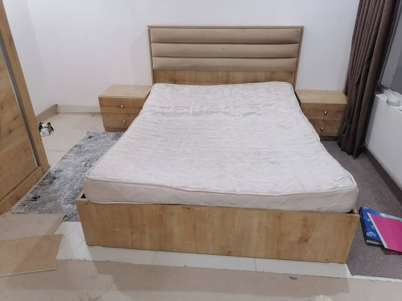 غرف نوم عدد 3 جدا نضيفه عنوانا اربيل زانكو99 تلفون اتصال واتساب فايبر ***********
