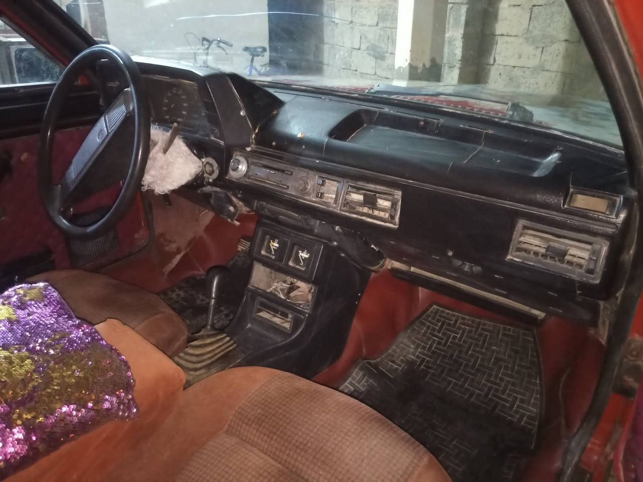 السلام عليكم للبيع سياره برازيلي موديل 85 شرعياتها كامله  كير او محرك مكفولات السعر 25 وبيها مجال ***********
ملاحظه بكيه
