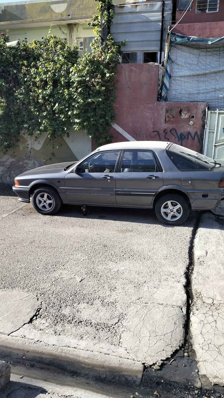 للبيع مسيتبوشي كلانت رقم نينوى موديل 1991 فول عادي بيها صبغ قطعه وحده بدون حادث محرك أصلي بينو صرف بدون رخاوة محرك 37 تايرات الخلفي قبل عشرة أيام مشدودة ومعها زوج أمامي بعد مامشدود ومعها مشط استيرن جديد مآل تفليش اوربي اعطيك مشط استيرن سعرها 3 وراقات مع السيارة؟ ***********// *********** بيها بطاقه بانزين
