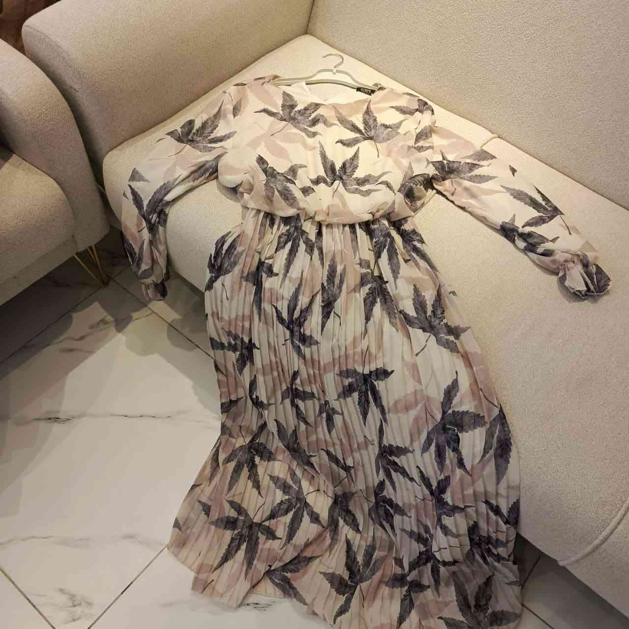 ملابس نضيفه للبيع للتواصل واتس 
***********

