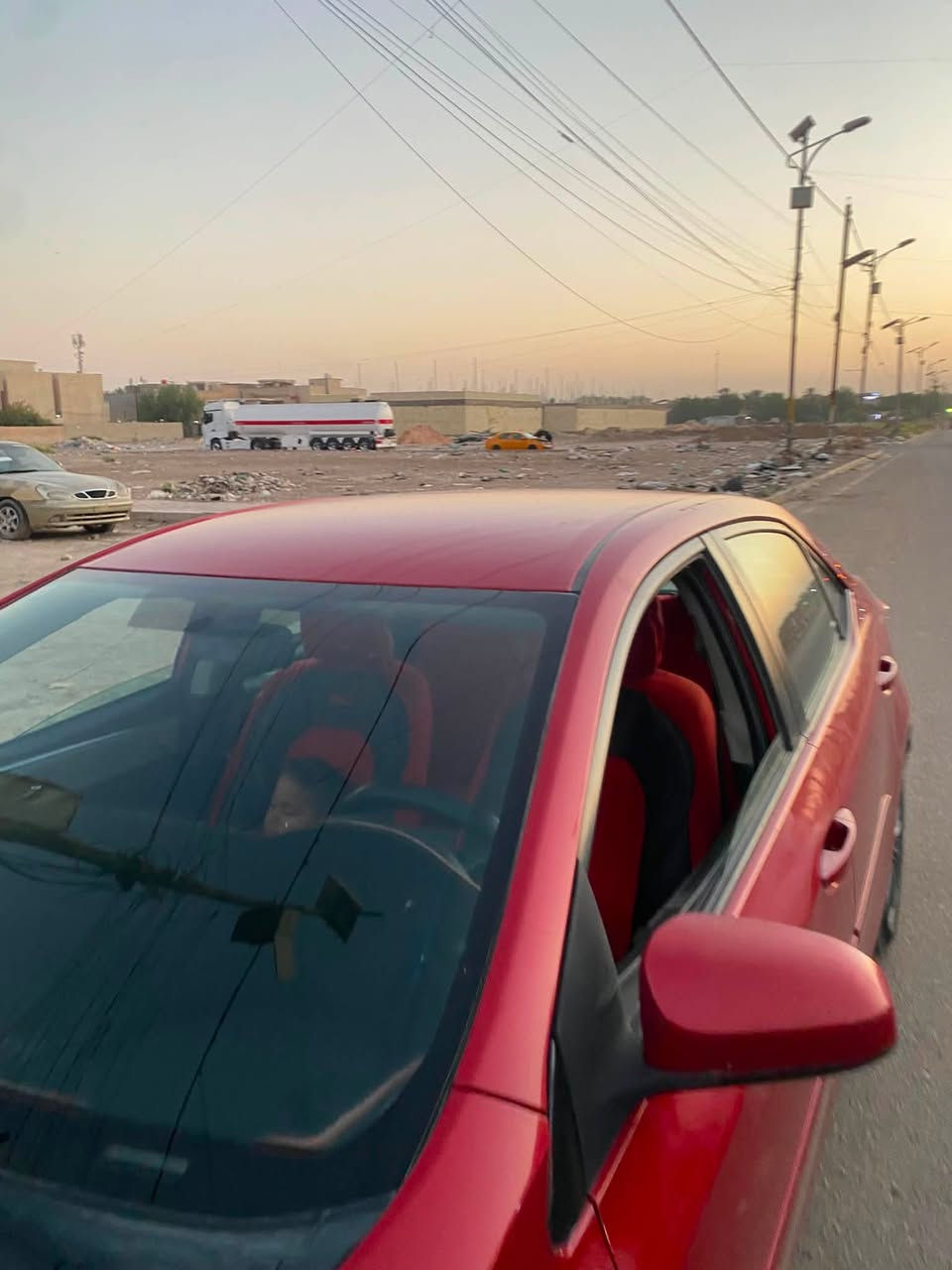 كورلا موديل ١٤ اربع  قطع صبغ بدون دواخل كير مكينه  خير من الله ماشيه ١٦٠ السعر٩٤ مكاني بغداد الكرخ ***********
