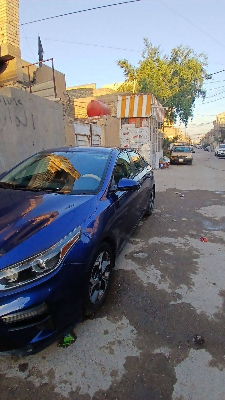 السلام عليكم فورتي وارد امريكي  موديل ٢٠١٩
رقم بغداد المكان الامين الثانيه مواصفات معروفه  مانع اصدام مانع انزلاق تحديد السرعه كير cvt ثلاث انظمه للقياده سبورت ايكو نورمل وبعد بيه مواصفات
حادث بسيط مرفق بل صور السعر 117.  /***********
