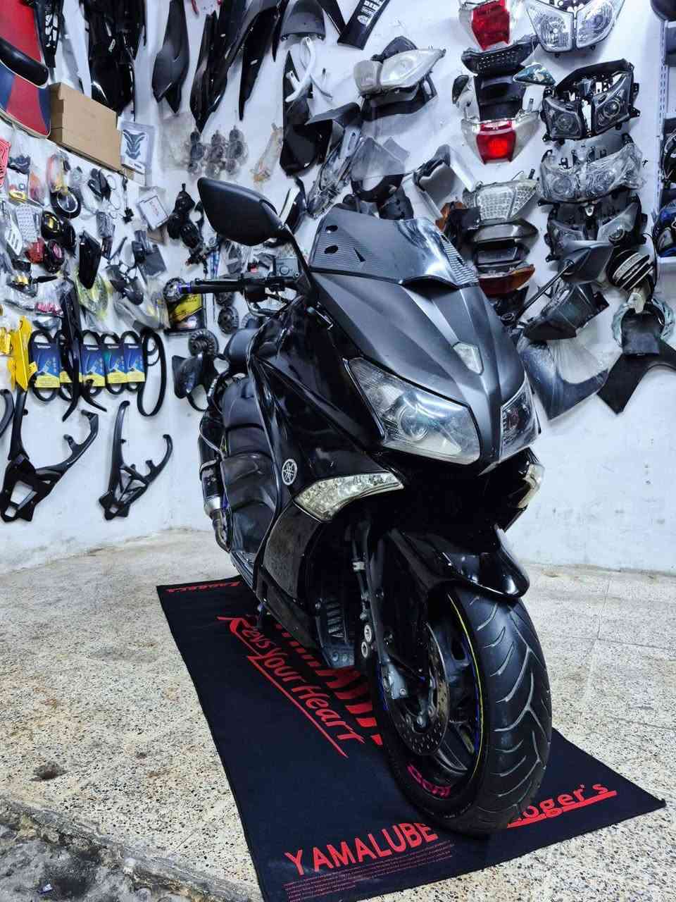 للبيع تي ماكس TMAX 530كفاله عامه 
كت تزويد رياضي كامل 
سكان اصلي رياضي سياحي 
دوسات اصلي رياضي 
بكلايت اشاير  لد 2015
الدراجه كامله اي نقص مابيها 
السعر 41 $ وقابل للتفاوض 
الي يشتري ان شاء الله ما اقصر وياه 
العنوان بغداد الجديدة النعيريه 
 سيطرة جبار ابو الشربت ***********
#TMAX #tmax530 
#دراجات_نارية_لاتعرف_القانون 
#اشعب_اصيني_مال_حال😹💔 
#محافظات_العراق_الشماليه_و_الجنوبيه 
@إشارة الاسطوره كريم العماري محلات كلشي وكلاشي للتجارة العامة
