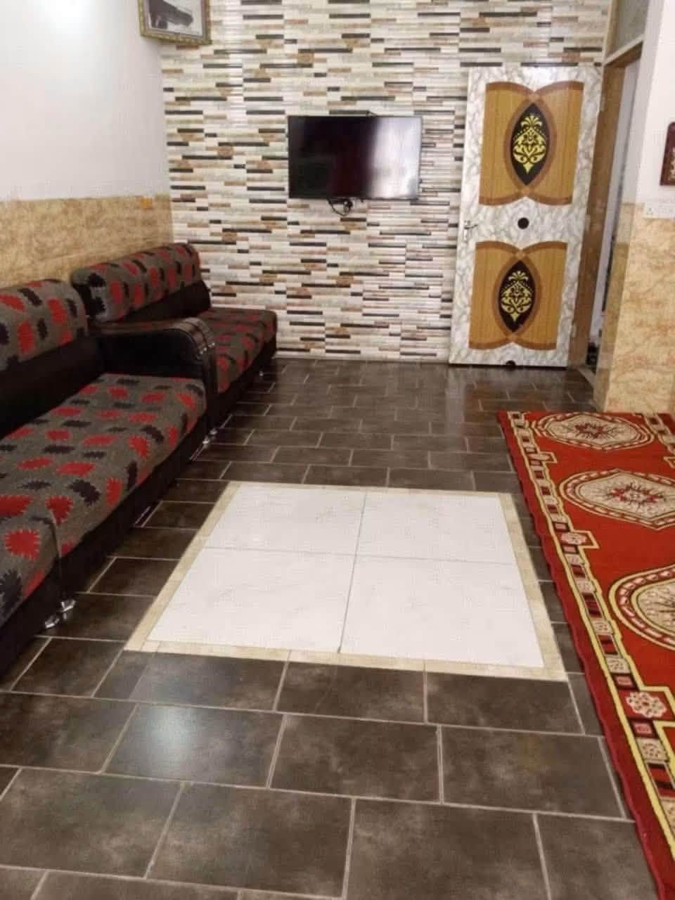 السلام عليكم 🧿🪬
بيت للبيع زراعي مساحه 100م سند 117 في الزعفرانيه دور الصحه خدمات ماء كهرباء ومجاري بالركن قريبا تدخل للفرع 
تفاصيل البيت  استقبال جبيره + صاله + مطبخ حار وبارد + غرفه اخيره + بيتونه كامله + سطحين فوك كبار 
البيت كامل بناء طابوك 2021 كامل من ڪُݪشي سيراميك وكاشي وبياض 
مكانه كلش حلو قريب على شارع 40 مال امانه الجديد والمنطقه كامله من البناء 
كلشي قريب عليك سوك خطوط مدارس صيدليات اسواق كلشي قريب  
متواجد ماسنجر 
ورقمي بيه خط وبيه واتساب ***********
