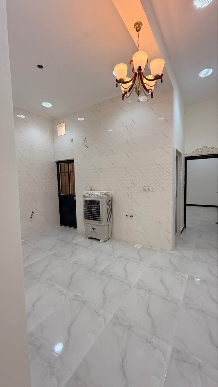 🔥🏠 إعــــلان مميــــز للبيــــع 🏠🔥

📢 مكتب عقارات البركة يعلن عن توفر:

🏡 دار للبيع – فرصة مميزة

📐 المساحة: 100 متر
🏗️ البناء: طابق ونصف

📍 الموقع:
الجزيرة – شارع الإمام زين العابدين (عليه السلام)
📌 قرب مدارس المنهاج

✨ مميزات العقار:
✅ متوفرة كافة الخدمات
✅ موقع ممتاز
✅ البيع مباشر
✅ العقار باسم المكتب حصراً

💰 للاستفسار عن السعر والتفاصيل، تواصل معنا مباشرة.

━━━━━━━━━━━━━━━━━━

🏢 عنوان مكتب عقارات البركة:
📍 البصرة – شط العرب – الجزيرة
📍 على شارع الجزيرة العام الدولي
📍 مجاور مندي صنعاء اليمن
📍 مقابل كافيه واحة الجزيرة

📲 ***********
📲 ***********

🔥 مكتب عقارات البركة البصرة, العراق
