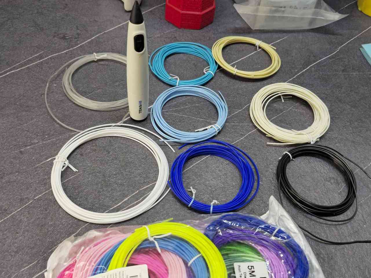 قلم ثلاثي الأبعاد • خيوط PLA • MyRiwell