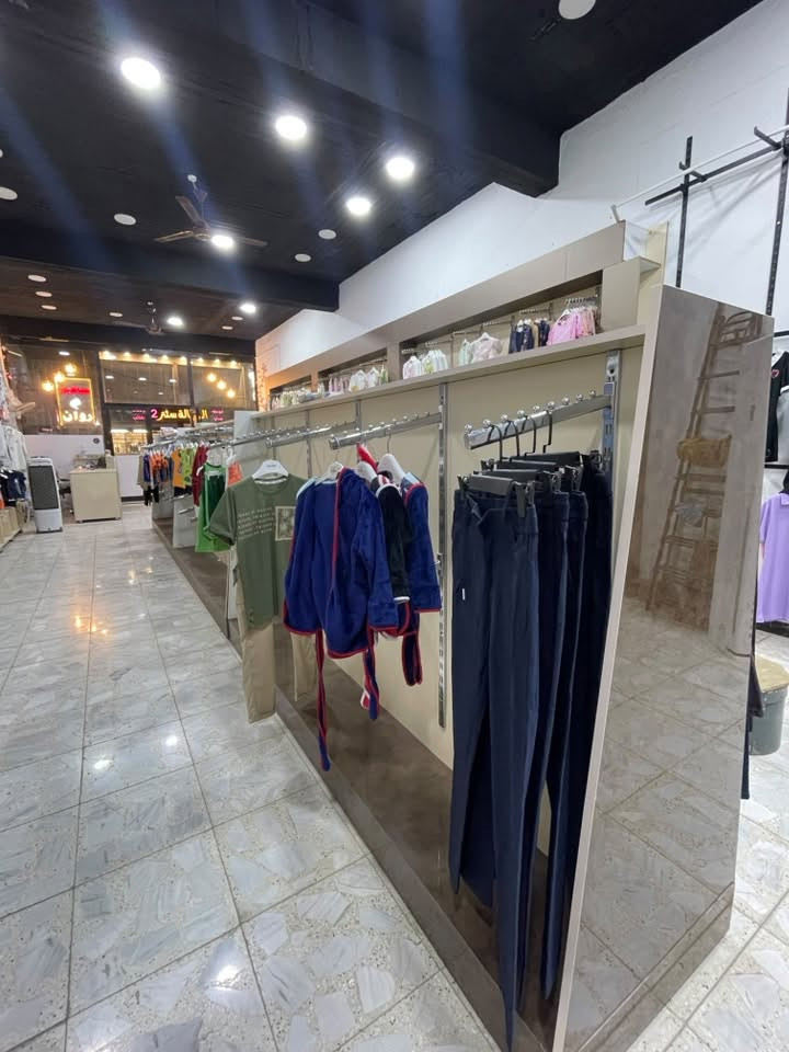 ديكور داخلي hdf للبيع جداريات +وسطيات وجهين +ميز كاشير 
*********** تواصل وتس أب فقط
النجف
