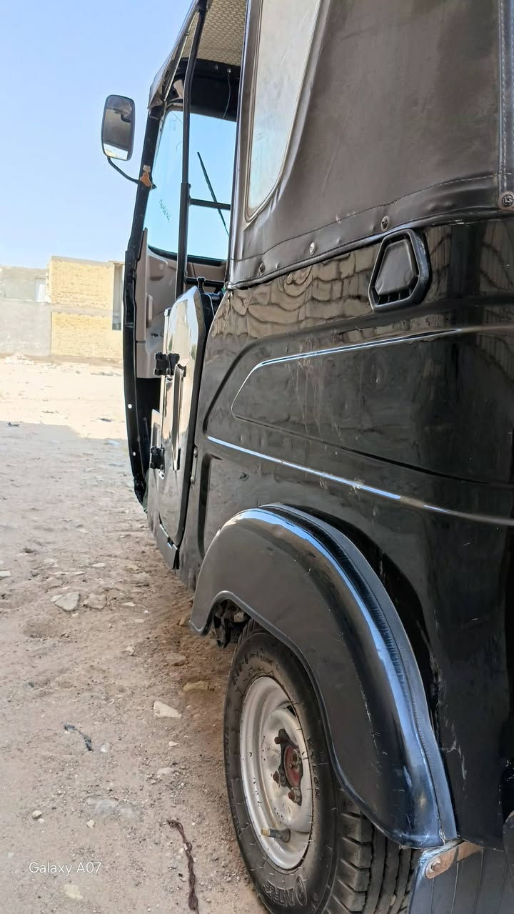 سلام عليكم تكتك موديل ٢٢ رقم وسنويه كربلاء كفاله لا صبغ لا معجون حته بارد مابيهه دوس ما معمره ستوه بادي بيهه مداور ثاني يوم مكينه خرسه عل شرط السعر ٩ مليون وبيهه مجال الشراي انصل عل رقم *********** مكاني النجف الحيدريه خان النص

نص مكتوب في الصور:
- Galaxy A07