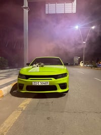 تشارجر SXT • ٢٠١٩ • تفاحي