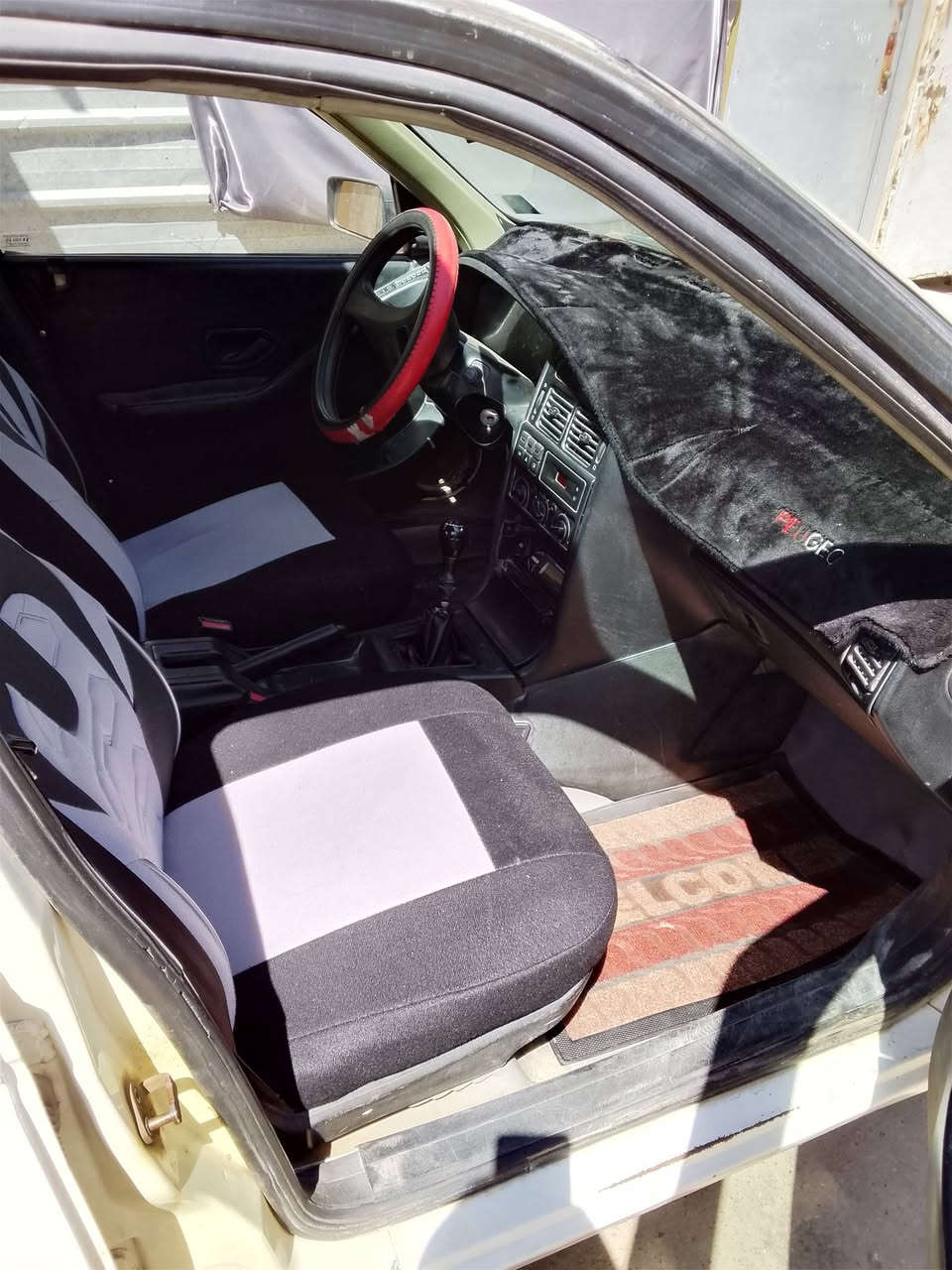 بيجو روى باسمي مكفولة مكينه كير اكسن صدر جديد مكاني بغداد الشعلة للاستفسار مكفولة من الظربه م***********السعر25 ورقه أو بيهة مجال
