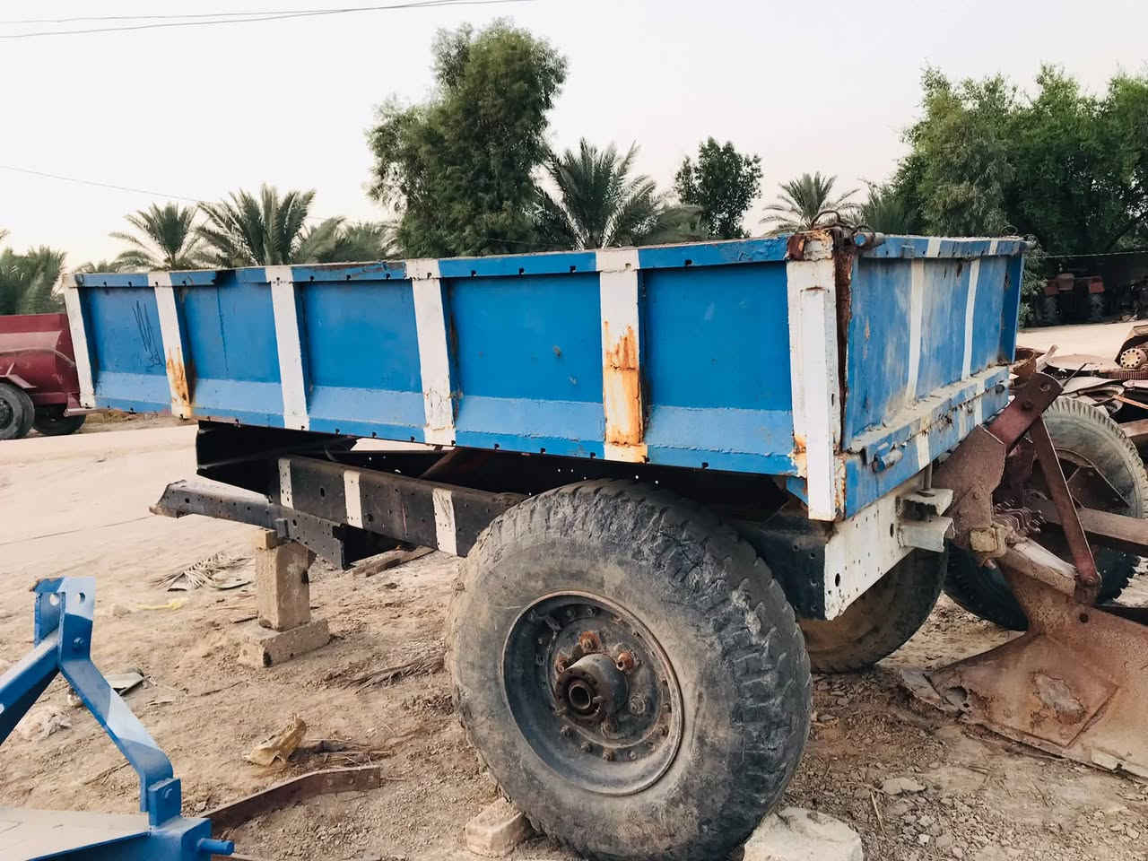 السلام عليكم للبيع عربانه حدادي جاهزه باب ونج وصونده مكاني كربلاء الاستفسار ***********
