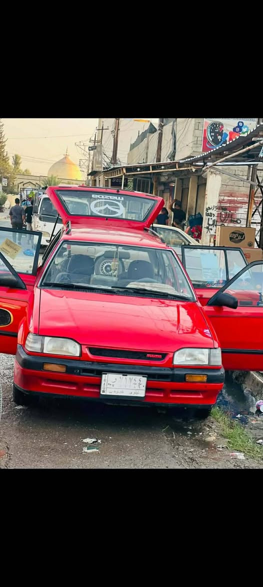 مُكلف بالنشر Mazda 323
محرك وكير شرط 

شرعي موجود وشرط التحويل تفاصيل اكثر اتصل على الرقم***********
