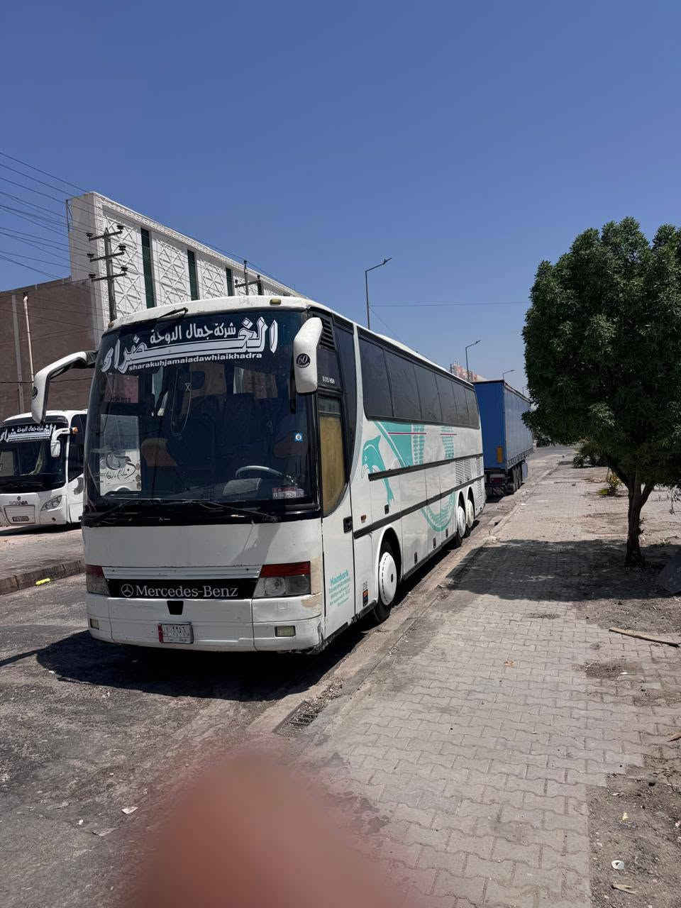 سلام عليكم باص سياحي موديل الفين واحد قايش واحد سياره كامله الاستفسار علا الرقم ***********

