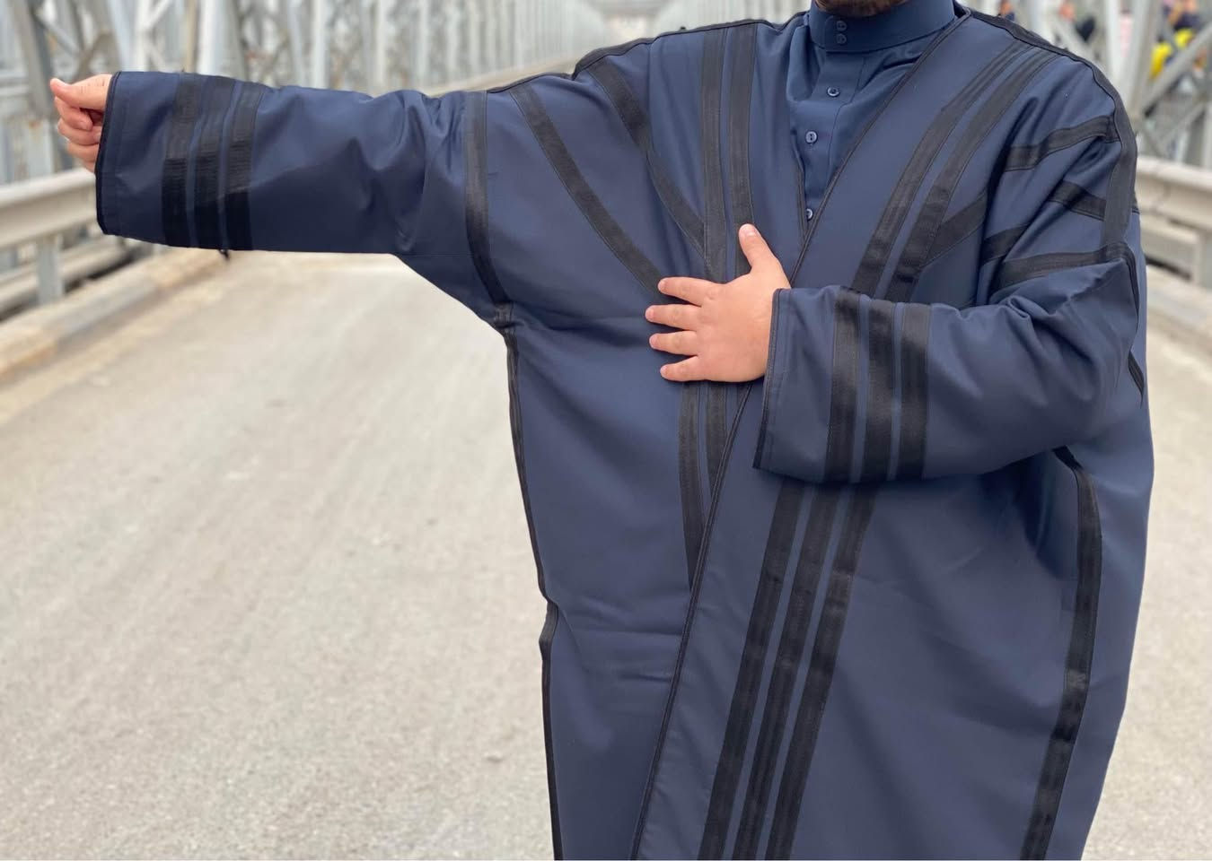 بضاعتنا المميزة الجديدة 🔥🔥🔥
حورانية خياطة مال موصل خامة درجة اولى
القماش امتياز انكليزي والداخل چوخ 
سعر القطعة 100 الف فقط والتوصيل مجاني لجميع مناطق الموصل 
متوفرة باللون الاسود والنيلي 

للحجز والاستفسار يرجى مراسلة الصفحة على الخاص او الاتصال على الرقم التالي :- [ *********** ] موصل, نينوى

