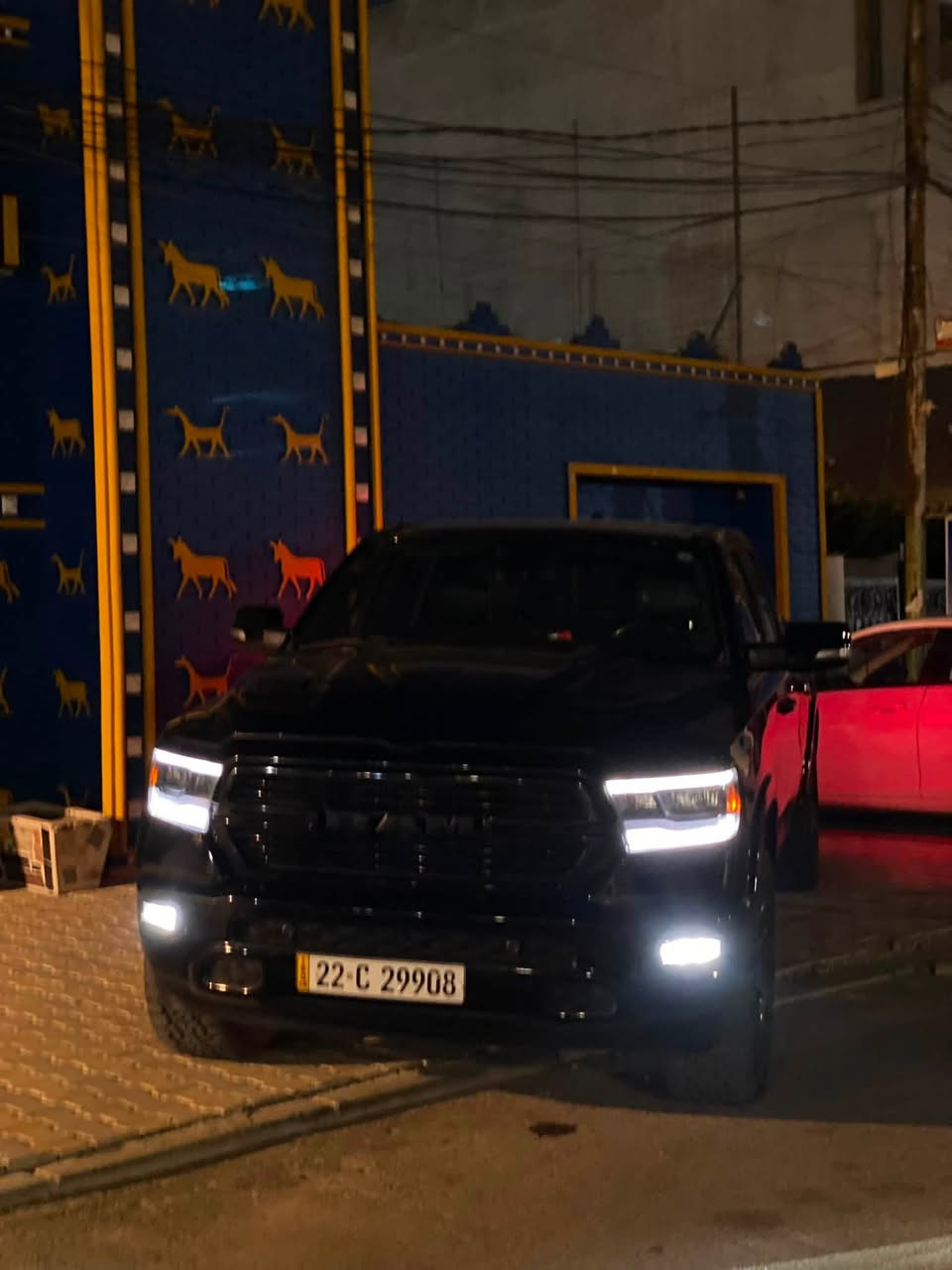 السلام عليكم مراوس بلاندكروز 
رام لارمي 2019 كلين تايتل بدون قطره صبغ 
سنويه مضلل80 بلميه 
فول مواصفات معروفه عده الفتحه مكينه 5700 
***********
