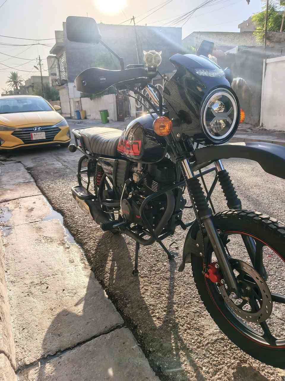 السلام عليكم
دراجه دايون 200cc للبيع دراجه ماشيه 10000 حقيقي 100٪ مكفولة كفاله عامه برغي ممفتوح بيهه دراجه خير من الله مرقم اربيل لوحتين انكليزي سنويه تحويل بيهه سويجين وبصمتين نزلتهه بشهر الخامس صارلهه 4 اشهر عندي رايدهه ب2700 مليونين وسبعمية الف بيهه مجال بسيط كلش حك الجيه مكاني بغداد البلديات رقمي ***********
