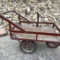 عريانة • م الصدر