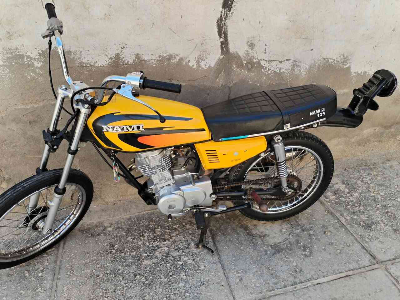 لبيع هاي درجة مديل ٢١ وراق صلولي  هاذ رقمي *********** سعر ٦٠٠وبهامجال
