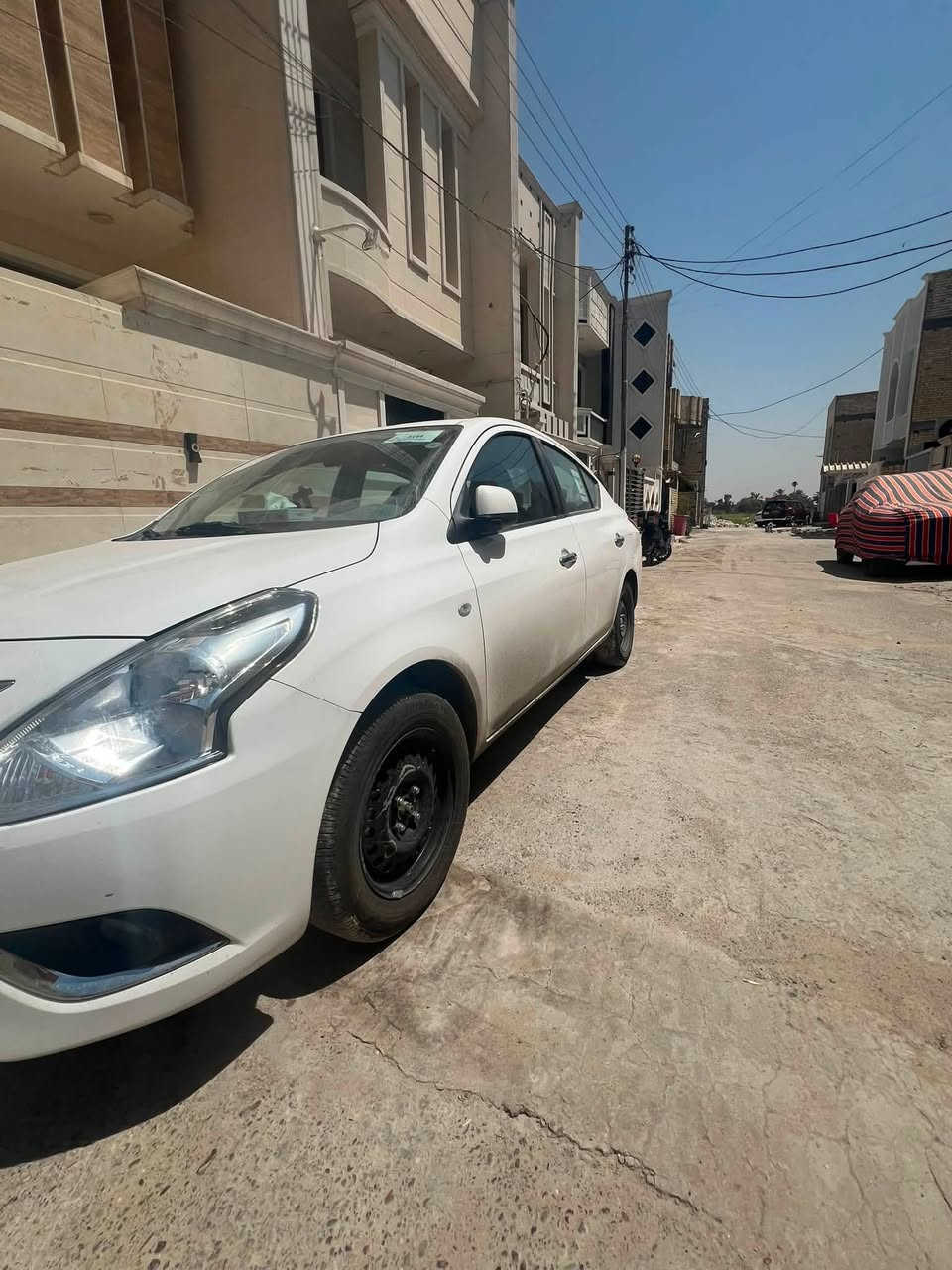 سلام عليكم عندي نيسان 2025 زيرو ماشيه 11الف التحويل ثاني يوم معروفه الموصفات النيسان بيه ضمان السور السياره ماشأالله مكفوله عام بس بيه ضربه بل دعاميه بسيطه وتكدر تفحص على راحتك المكان بغداد الزعفرانية الرقم ***********
