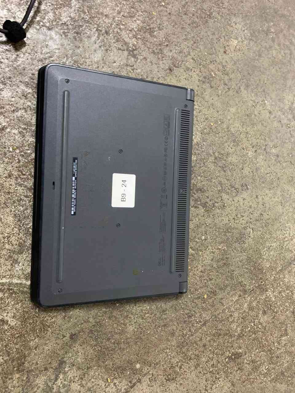 لابتوب DELL • نضيف • استخدام قليل