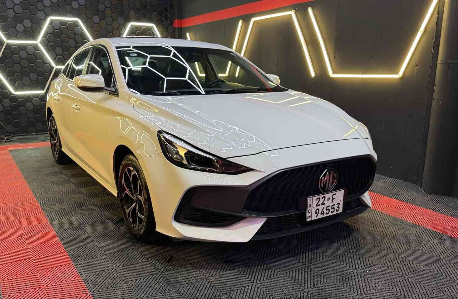 Mg gt 
2024 
بێلێدران بێ تەعدیل تەنها ٢ جێگا قۆپێکی بچووکی هەیە دەعامیەکانیشی بەشەرەت 
٣٧ هه زار رۆیشتووە 
فول فول مواسەفات سلاید
نرخی ١١٢ وەرقەو معامەلە
لە هەولێرم 
گۆرینەوەش دەکەم تەنها لەگەل تۆیۆتا کرۆلای ئەمریکی 
ژمارەی مۆبایل *********** أربيل, العراق
