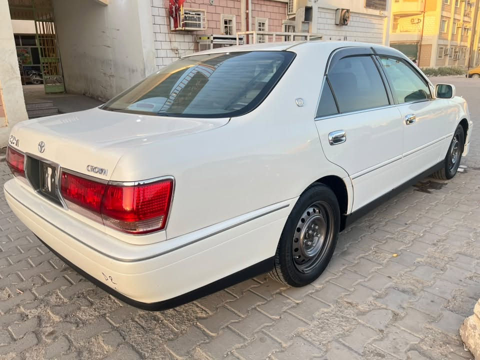 مكلف بالنشر ⚠️. للبيع تيوتا كراون ملكة رقم انبار انكليزي باسم راعيها مكانها بابل
لسيارة كرستال اصل  ✅

دشبول هادي حتيتة ✅

تبريد ثلج ❄️ منضومة جديدة ✅

اللون صدفي ✅

شاصي 175 دي فور الجبيير مكينة حاوية جديده ✅

كير جديد شرط مال حاوية ✅ 

لايت كرستال جديد مال حاوية ✅

بك لايتات كرستال تخم جديد ✅ 

السيارة 3 دكم اصل شاد الها صاجية دكمتين ✅

بردة خلفية ✅ 

للاستفسار [***********] راعي السيارة
