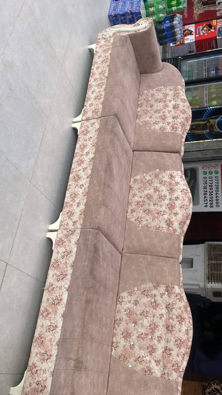 ديوان ٧ متر ونص • تركي
