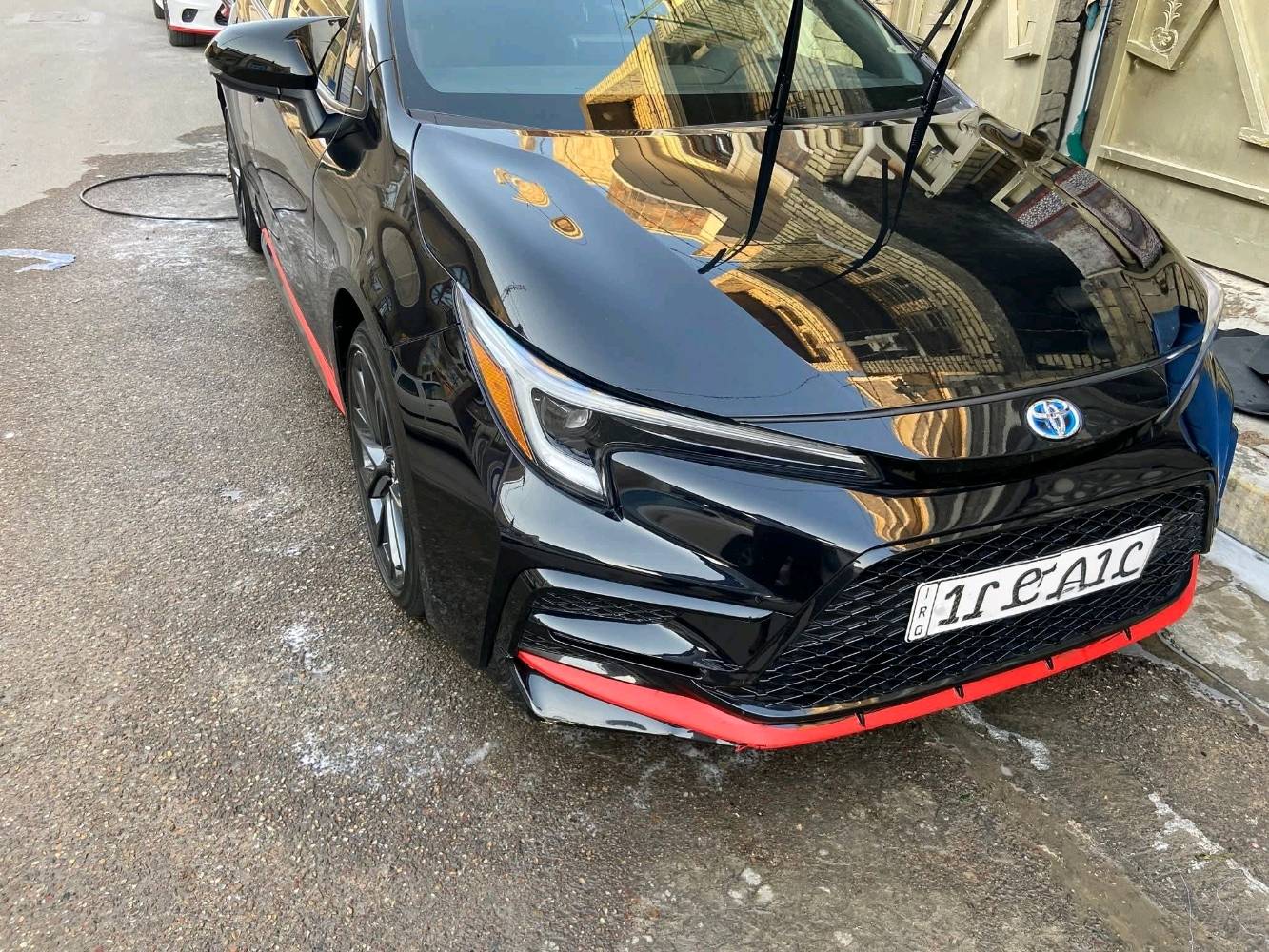 TOYOTA COROLLA  HYBRID SE 2023
تويوتا كورلا هايبرد 2023
المسافة المقطوعه  47 الف
اللون :- أسود ملكي ابو شذرة
الموديل 2023
المحرك 1800cc
الحادث : فقط بنيد مبدل وجاملغ
            👇👇👇
 كرستال ثلاث حركات 
شاشة كبيره انفكيشن. 
رادار امامي 
 مانع تصادم
تصحيح مسار
مانع انزلاق
تحديد مسرب .
نقطة عمياء .
مثبت سرعة
هاند بريك كهربائي 
كاميرا خلفيه
كراسي مخمل 
بصمه أبواب
بصمه تشغيل
تحكم ستيران
اضويه اماميه زنون LED
كشافات ضبابي LED 
اضويه خلفيه LED
حساسات خلفيه 
نظام GPS+ خرائط 
3 انظمة قياده Sport /ECO / Normal
كندشن مركزي امامي  
بلوتوث 
مدخل AUX + USB
السيارة احلى من الصور  
العنوان 
السعر : 160 وبي مجال
