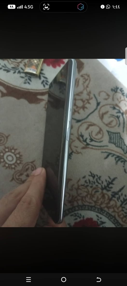 متاح تكنو كمون 40برو 5جي نضيف كلش مكاني بغداد السعر 325 ألف بيع فقط ***********
