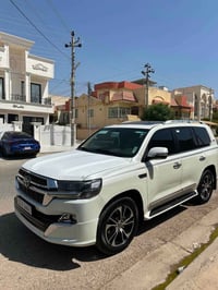 لاندكروز GXR • ٢٠١٤ • ١٤٨٠٠٠ كم