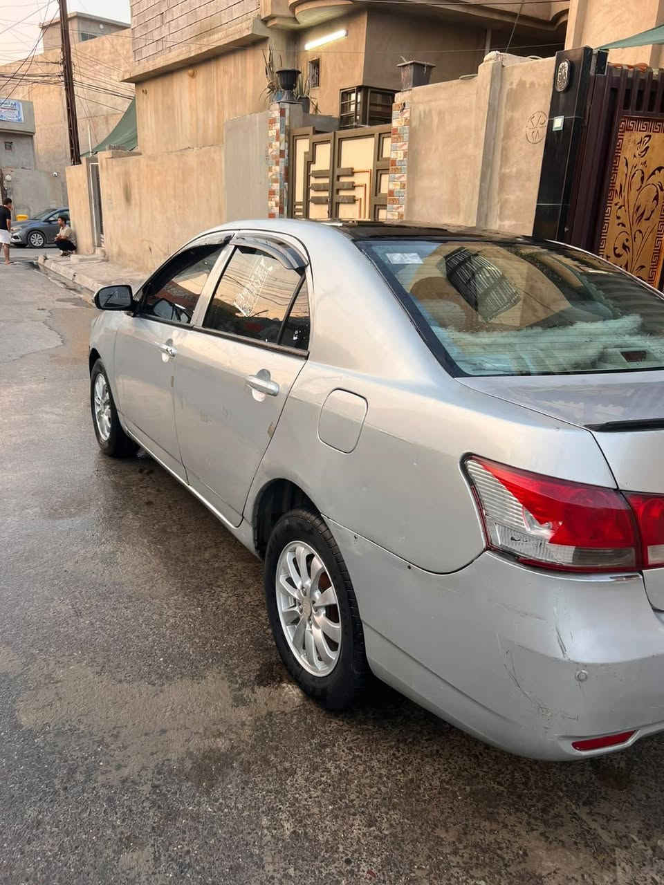 بي واي دي جي3 موديل 2013
بصمه تشغيل تبريد كير جديد محرك 1800 رقم نينوى 
طخم جديد بالكامل قبل اسبوع شادو لايت زينون  جديد شاشه وكامرة خلفيه سيارة حرة   سعرها 47 وبيها مجال 
رقم الهاتف ***********
