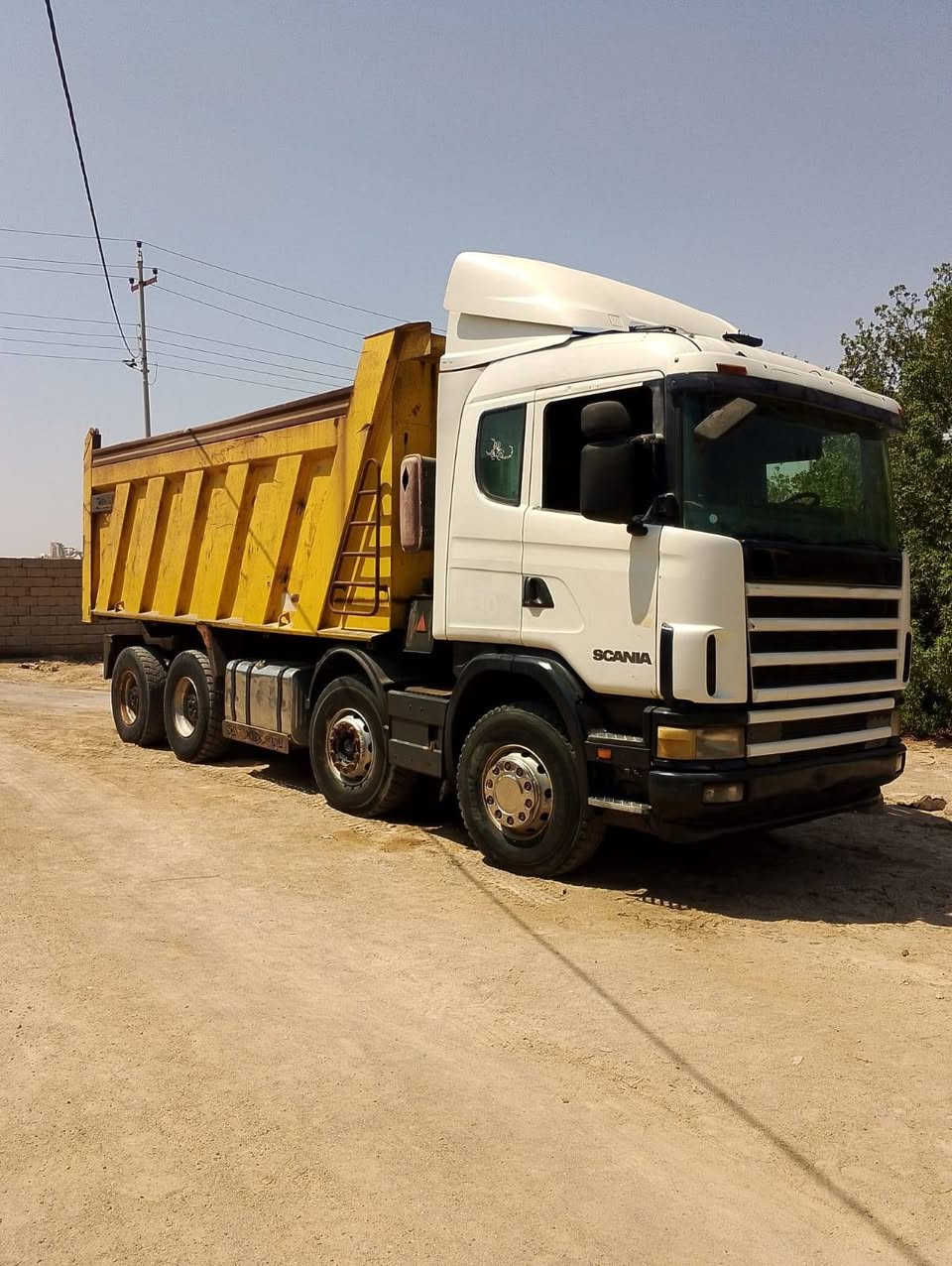 سكانيا للبيع مكينه ٦ انجكتر شاصي مكفول مجموعه ورده كير كوبره بدون رقم للإستفسار ***********

