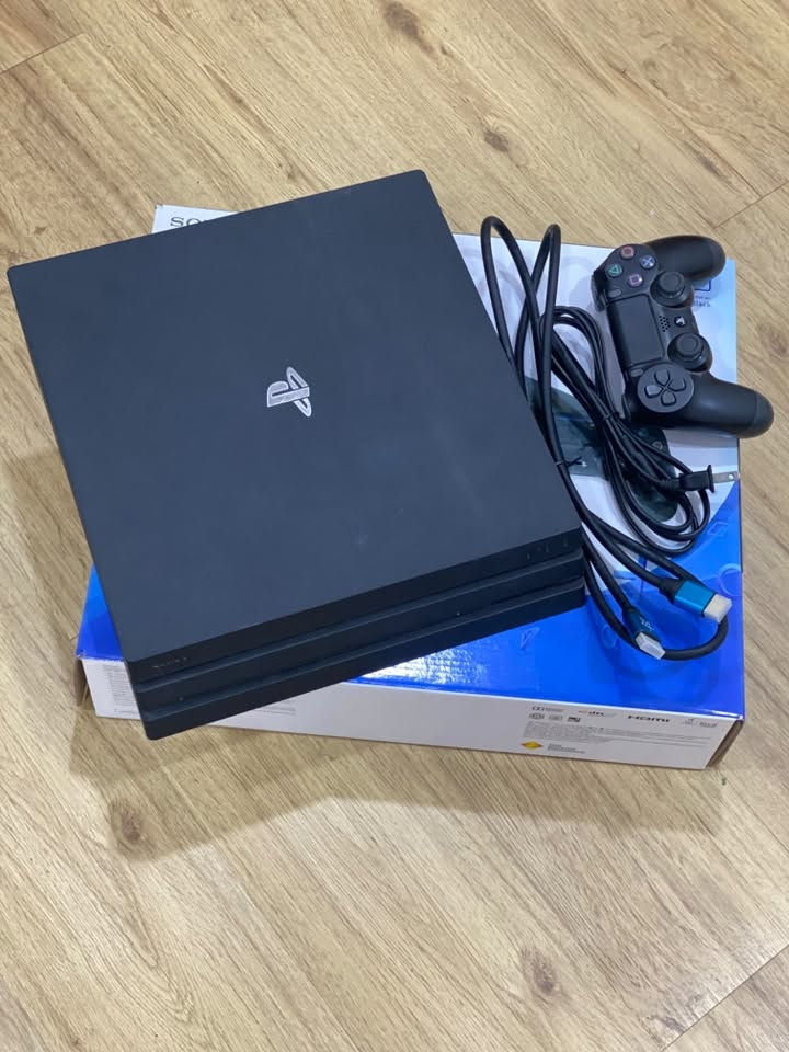 السلام عليكم 

بلي فور برو واحد تيرا مهكر مع كامل الملحقات للبيع 

بي العاب عدد (14) كلهن قويات 

السعر 350 وبي مجال قليل جداً

مكاني الكوفة حي ميسان 

***********
