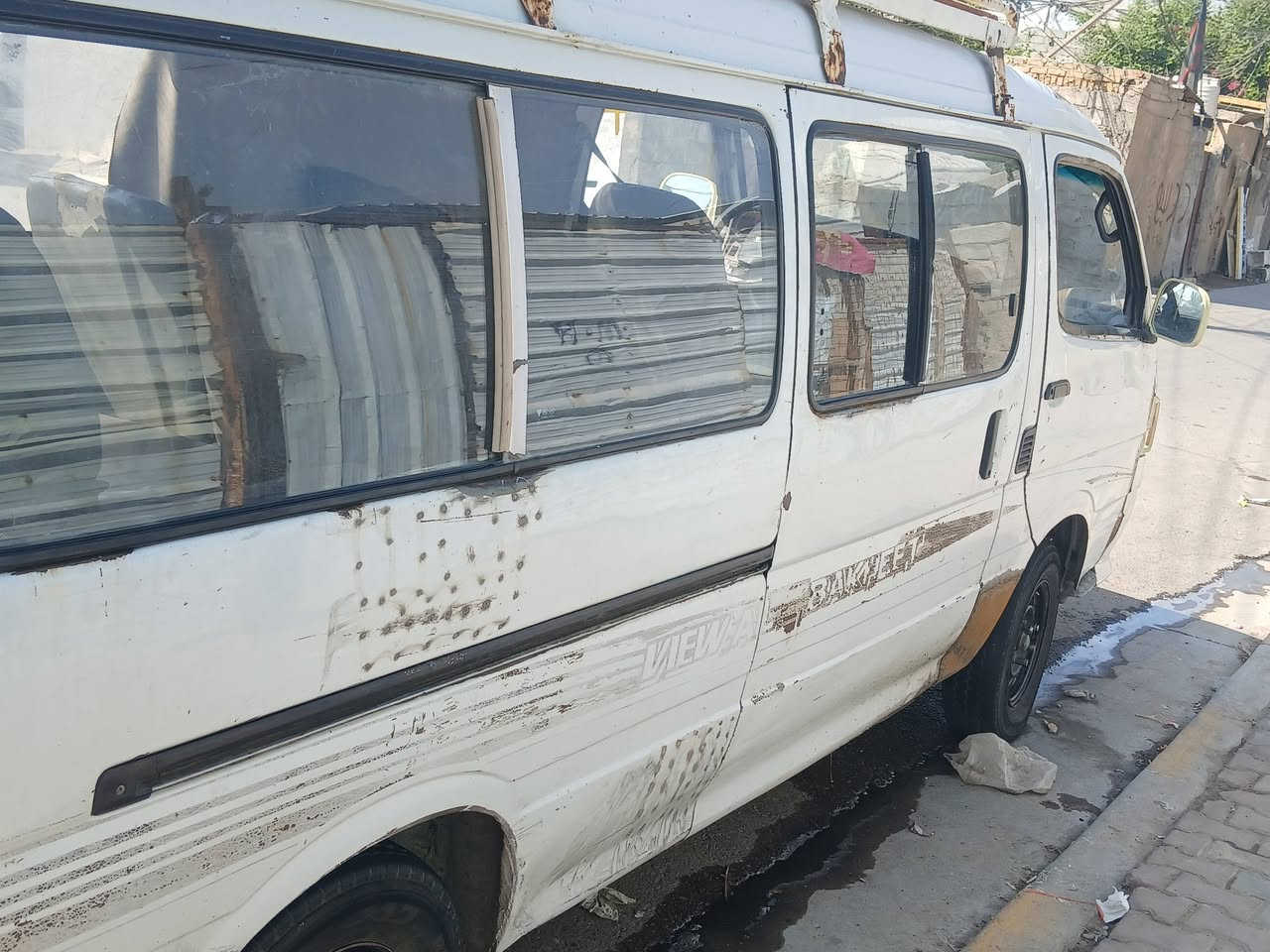 سلام عليكم فتون موديل ٢٠٠٩ رقم انكليزي كير محرك اكسل خير من الله سياره نقصها فقط بس صدر وصبغ تريد عليه صبغ او على المشتري مكاني بغداد الحسينية سياره معمره جديد.   *********** رقمي للتواصل متواجد وعندي واتساب
