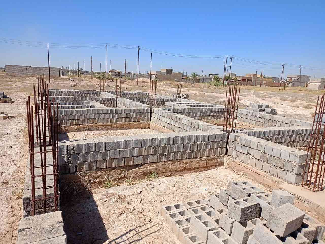 للبيع
 قطعة ارض 250 متر واجه 10 نزال 25
طابو صرف تجارية على شارع الكهرباء الرئيسي 
رقم القطعة 2254
مكان الارض ديالى القمانية قرب مجمع الغالبية السكني 
رقم صاحب الارض 
‪***********
