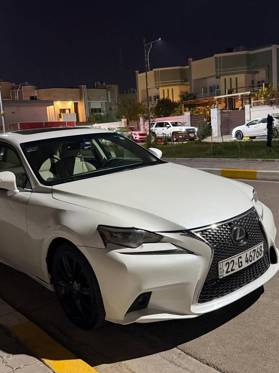 السلام عليكم ورحمة الله وبركاته اخوان 
Lexus is200t 2016 للبيع
المواصفات 
محرك 2000t تيربو 
كير ٨ نمر 
شاشه وكامرة 
كشنات جلد اوف وايت 
بصمه 
فتحة بالقمارة 
دفع خلفي اكسل
 ويل كب ١٧ مع تخم تاير جديد 
السنوية ما ساقطه وشرط التحويل 
السيارة جاهزة كمحرك وكير وبيها صدر امامي جديد 
وحادثها واضح امامكم والصبغ هم واضح بالسونار 
السعر ١٣٢ ورقه وبيها مجال جدا بسيط 
ومكانها كربلاء للاستفسار الاتصال 
***********
والسعر ١٣٢ ورقة وبيها مجال جدا بسيط
